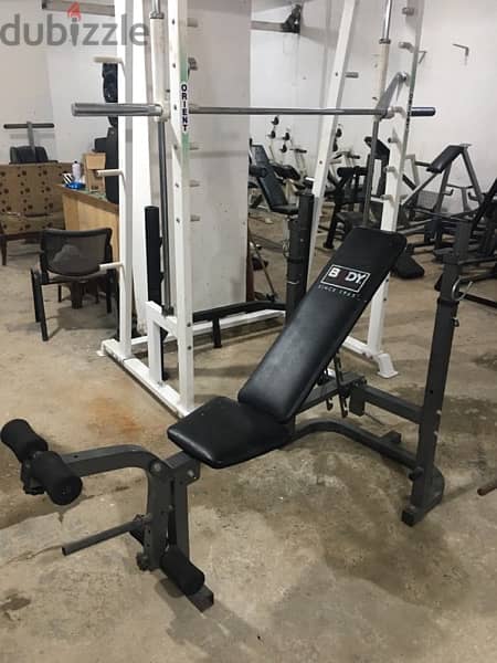 bench adjustable like new heavy duty very good quality 1