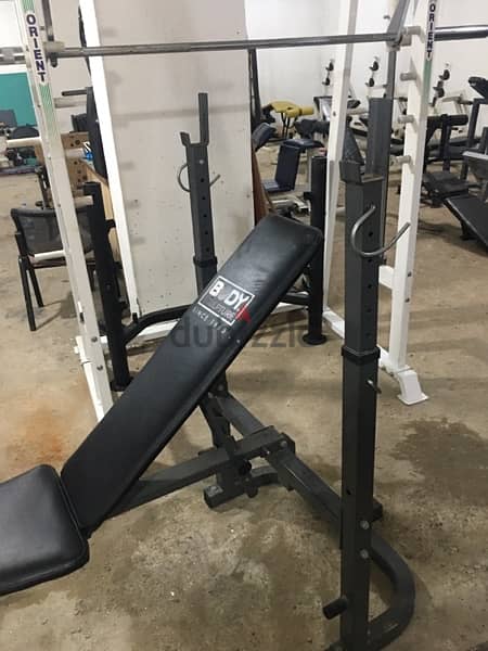 bench adjustable like new heavy duty very good quality 2