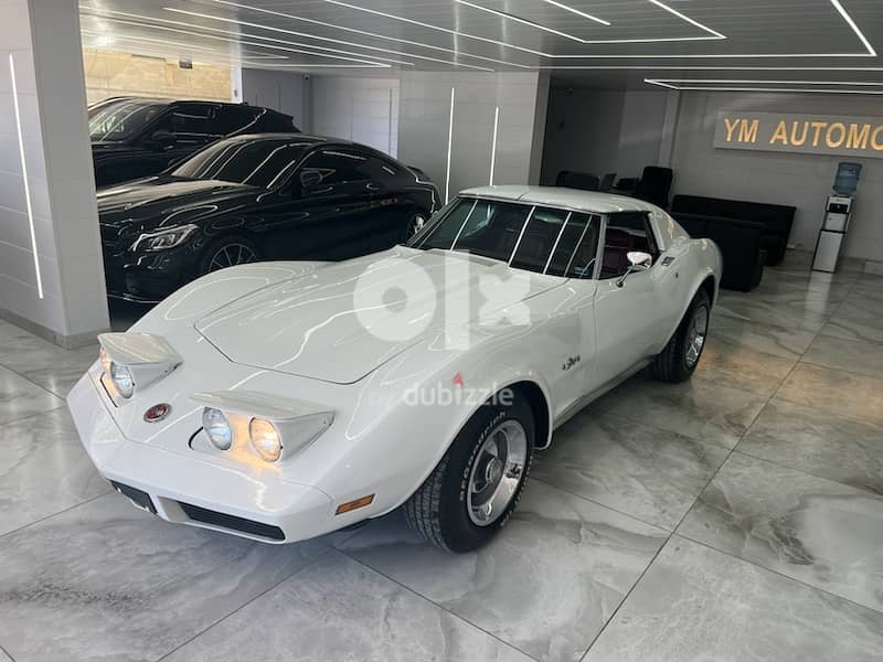 1974 Corvette stingray white/burgandy fully restored in USA like new!! 2