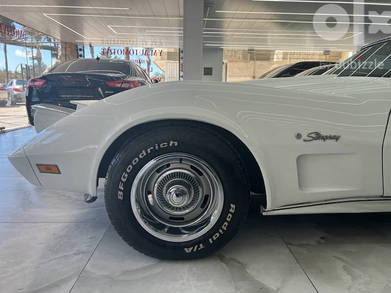 1974 Corvette stingray white/burgandy fully restored in USA like new!! 6