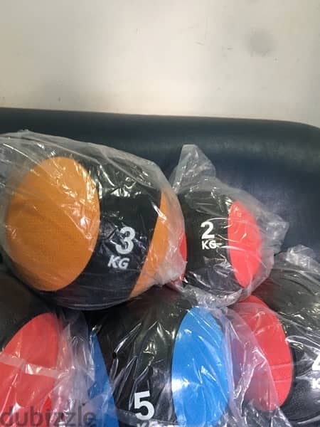 medicine ball new best quality we have also all sports equipment 2