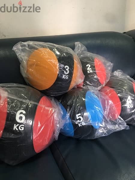 medicine ball new best quality we have also all sports equipment 4