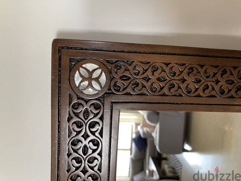 Wooden mirror from Damascus 4