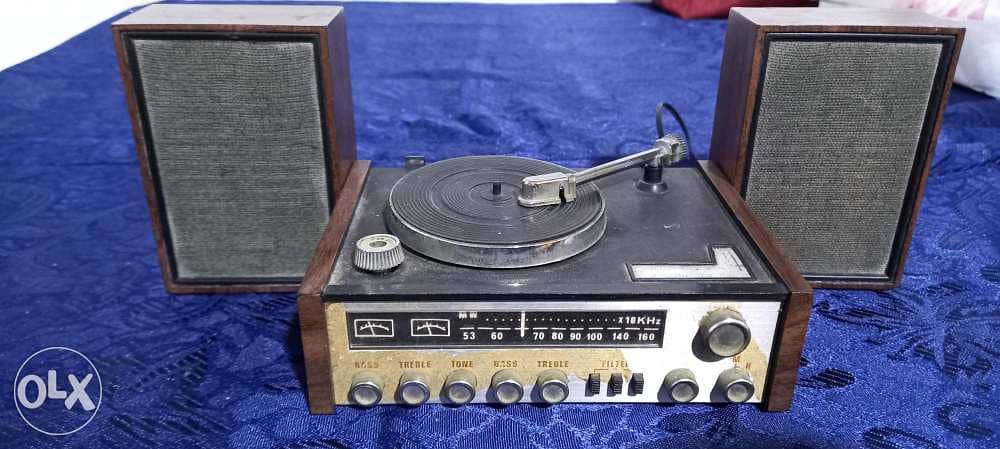 Wooden Old battery radio fm antique 1980 2