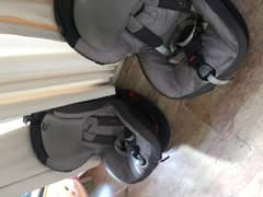 Car Seat Marque Maxi-Cosy each for 100$ 0