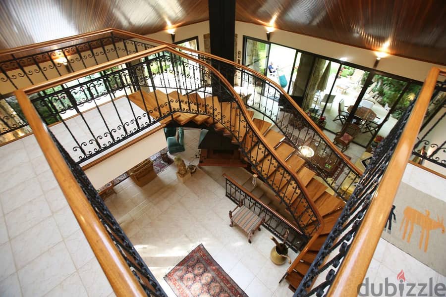 Villa for sale in Faqra/800 SQM Garden فيلا للبيع في فقرا 9