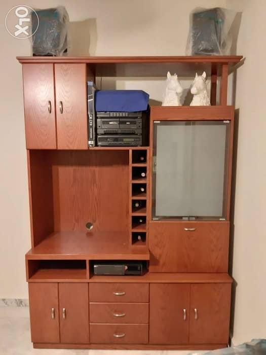 خزانة غرفة قعدة شبه جديدة خشب سنديان للبيع TV Cabinet 0