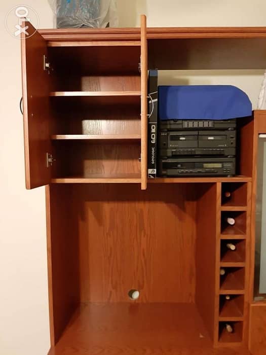 خزانة غرفة قعدة شبه جديدة خشب سنديان للبيع TV Cabinet 2