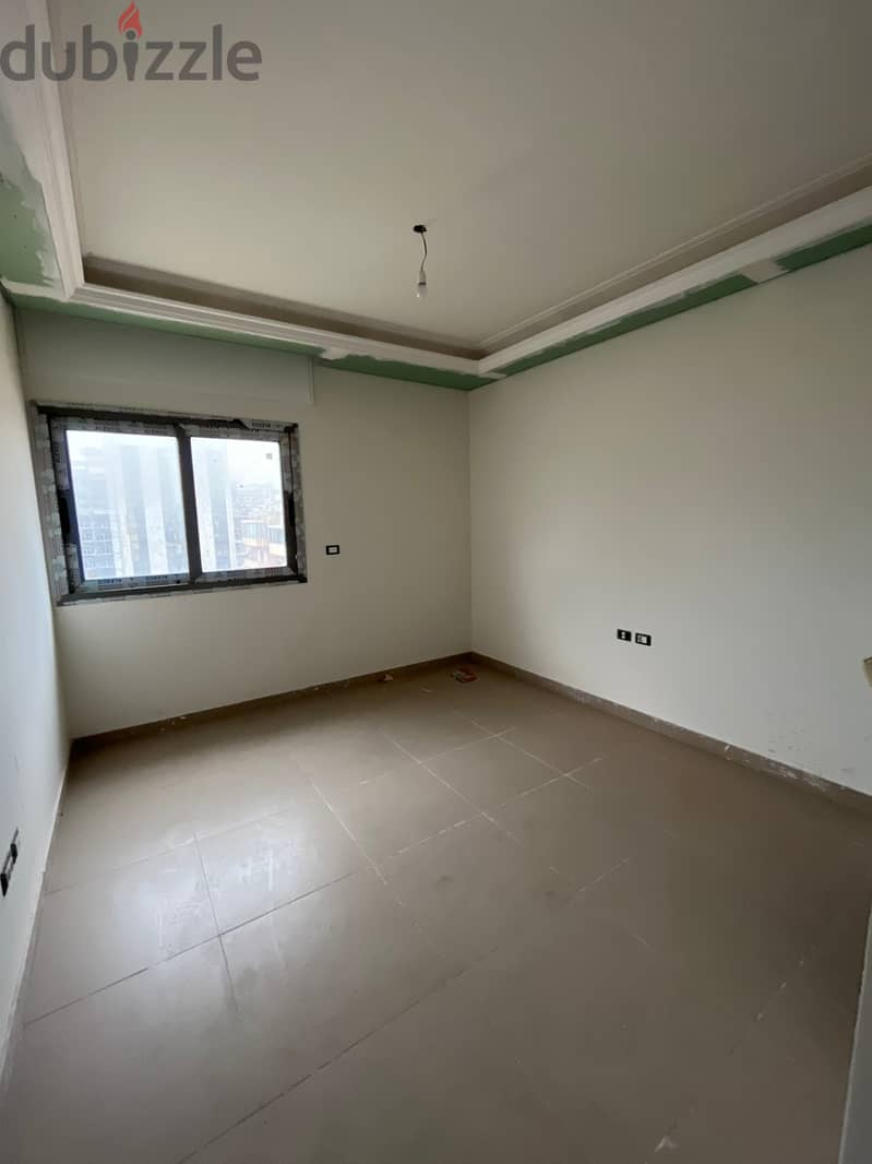 COZY apartment for rent in Mazraa 3