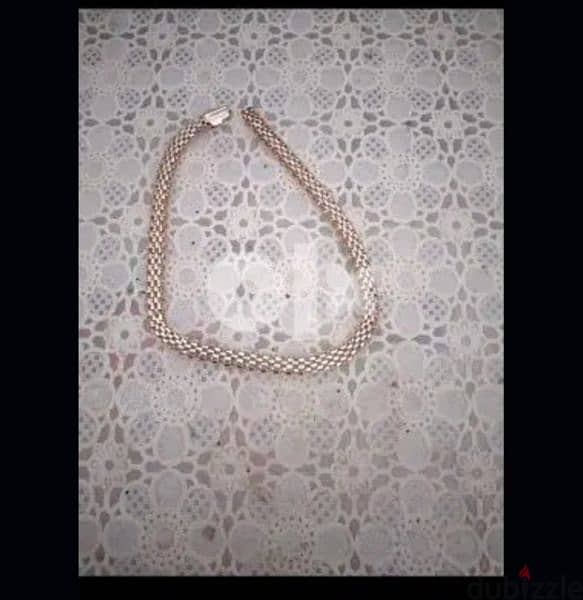 necklace pick 2= 15$ 4