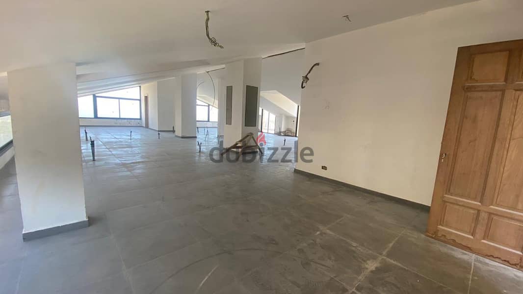 L11821- A 245 SQM Office for Rent in Aoukar 1
