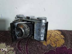 كاميرا قديمة الستينات