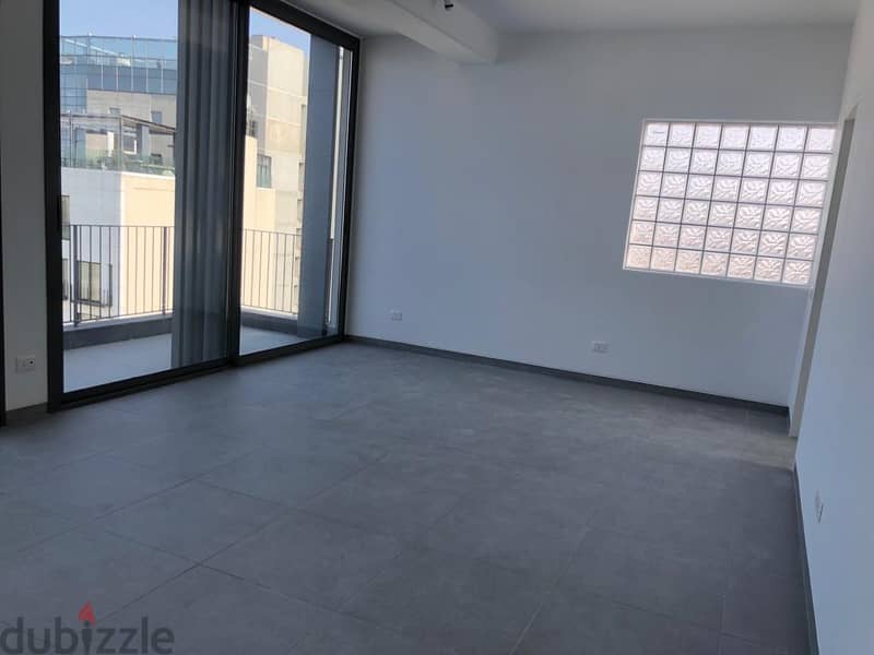 L11390-A Bright Apartment for Rent in Monot Achrafieh 1