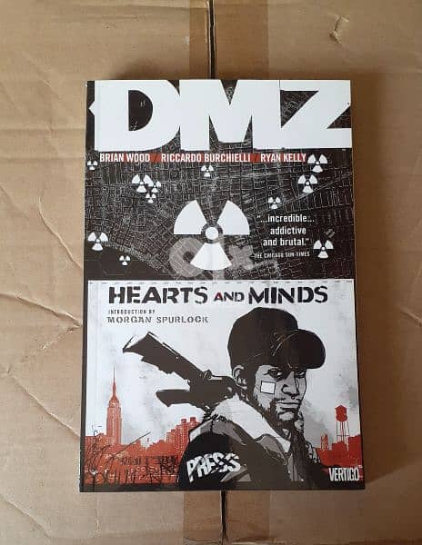 DMZ Hearts and Minds Graphic Novel. 0