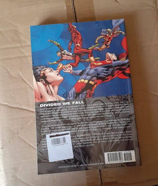 JLA DC Comics Graphic Novel. 1