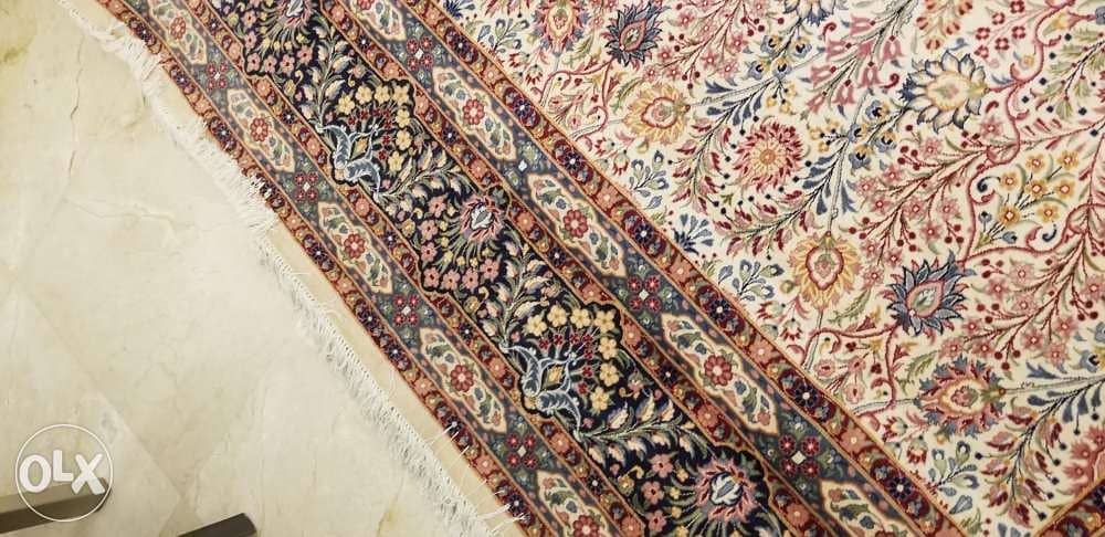 Brand New Hand-Knotted Persian Carpet (Rug) for Sale 2.77m x 3.75m 3