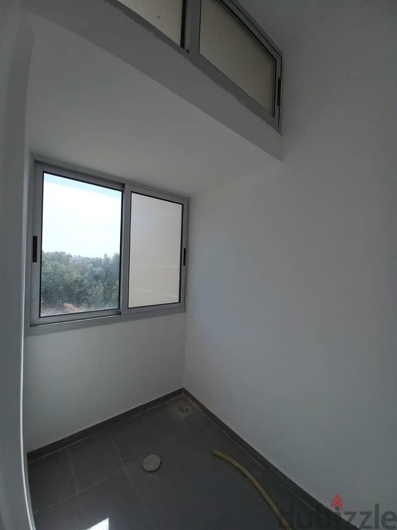 Brand new luxurious apartment with open view!! 6