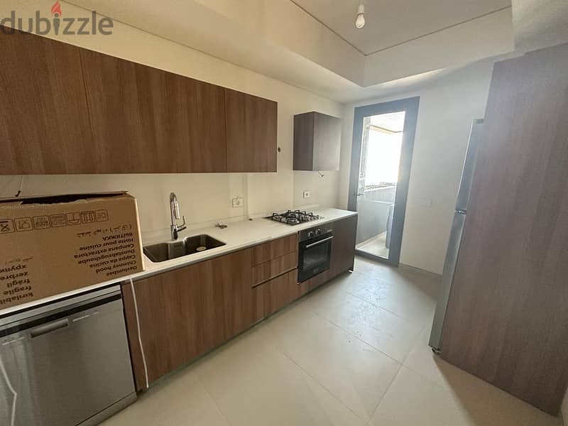 Apartment For Rent in Sin El Fi with Open View شقة للإيجار في سن الفيل 2