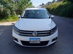 Tiguan limited 2012 fully loaded
