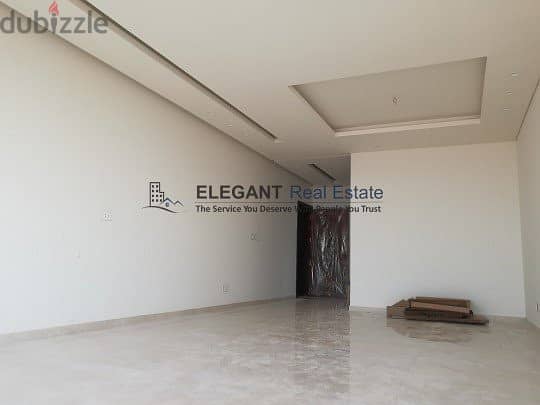 Contemporary and Dazzling Apartment , Located In A Main Road! 1