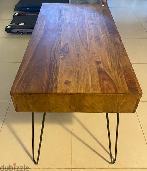Wohling wood table طاولة خشب 3
