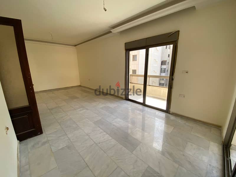 Apartment for sale in Ras Nabeh شقة للبيع في راس نبع 4