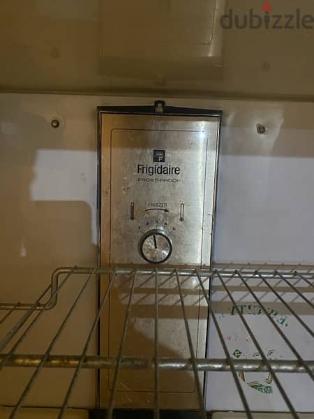 Frigidaire FROST-PROOF refrigerator 5