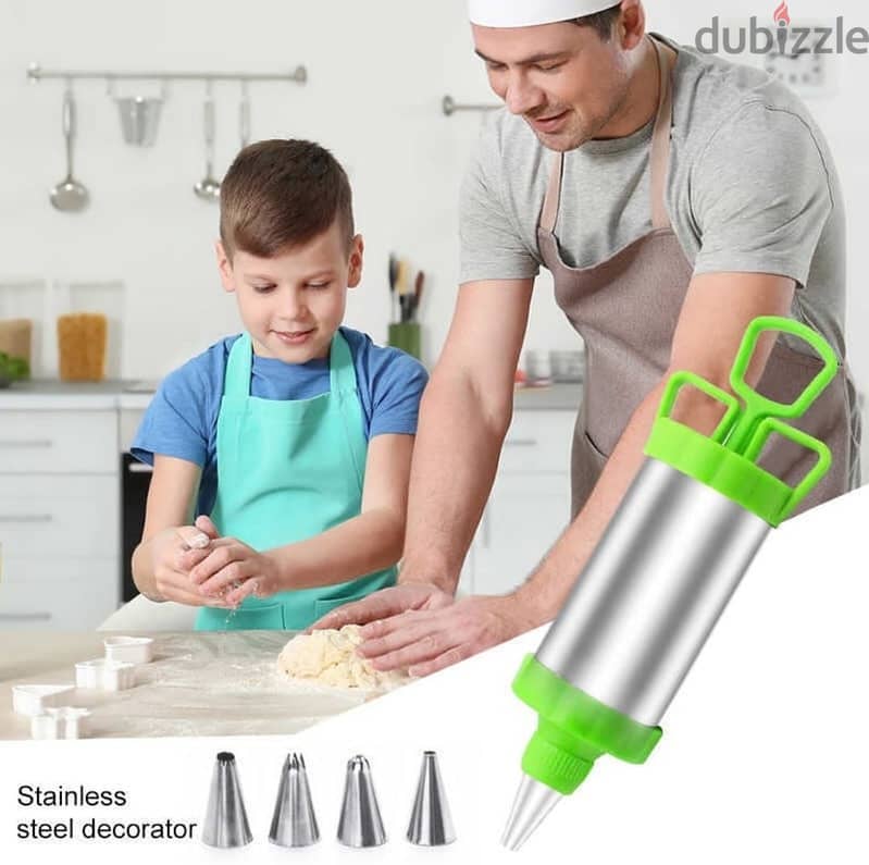 Stainless Steel Icing Decorating Syringe with 4 Nozzles and 1 Spatula 2