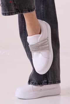 Bélinda Atelier Leather Rhinestone slip on sneakers-White