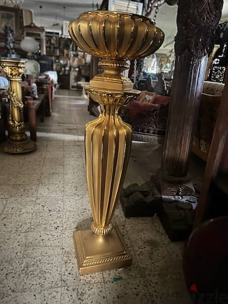 vase gold 3
