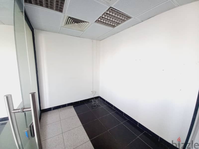AH23-1736 Oficce for rent in Achrafieh,Tabaris,155 m, 24/7 Electricity 1