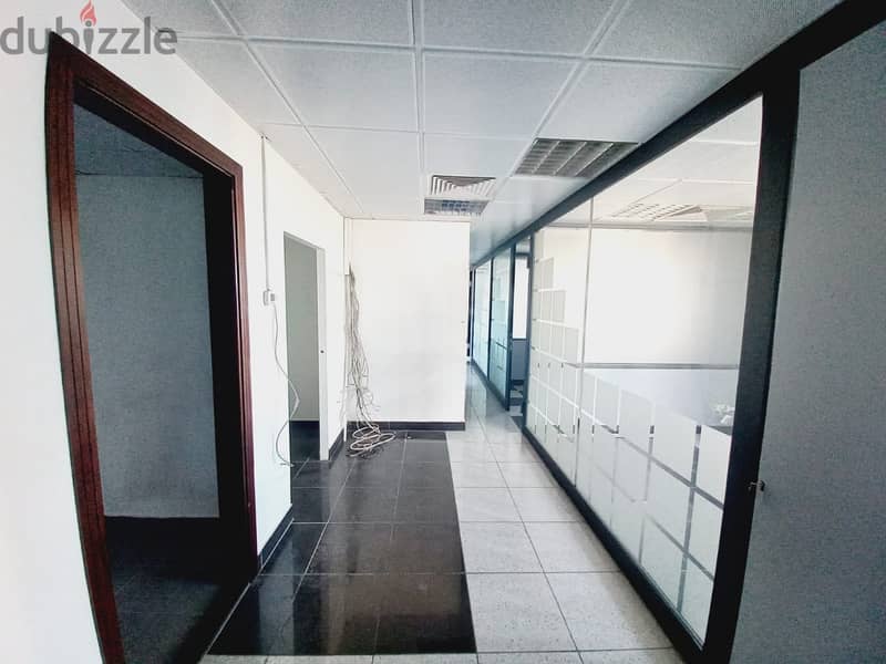 AH23-1736 Oficce for rent in Achrafieh,Tabaris,155 m, 24/7 Electricity 2