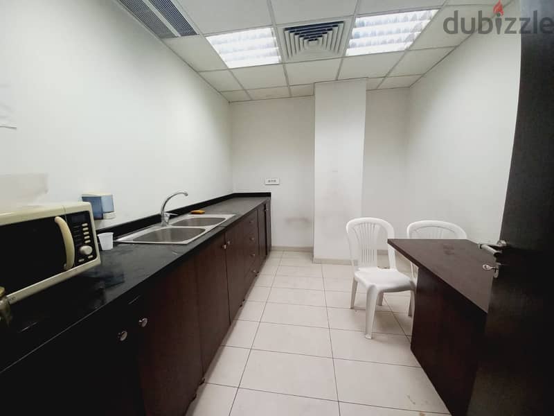 AH23-1737 Furnished Office for rent in Saifi,300 m2, 24/7 elecricity 6