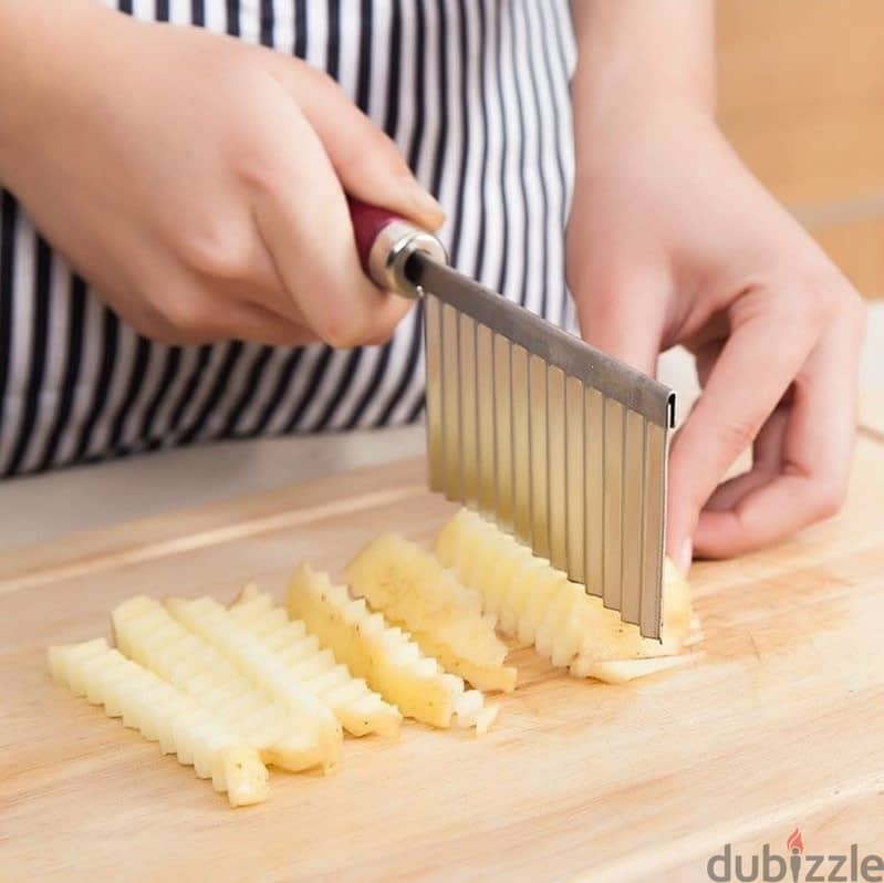 Handled Wavy Potato and Vegetables Cutter 0