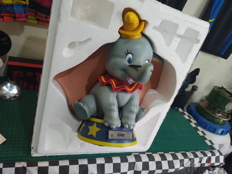 Dumbo Statue 1