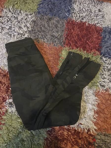 pull and bear army size 30 small 1