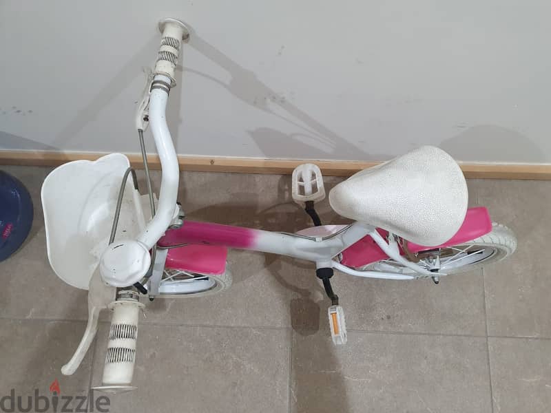 Girls bicycle (4-7 yearls old) 1