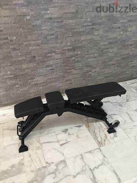 bench adjustable like new super heavy duty very good quality 0