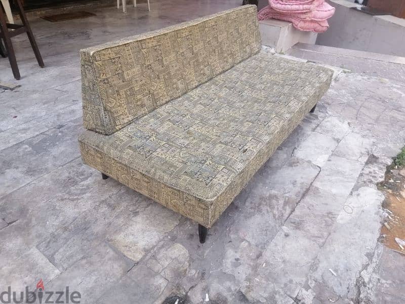 صوفا مد عربي قديم sofa 2