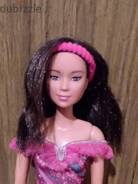 FASHIONISTA Barbie ASIAN Mattel as new doll 2015 unflex legs=15$ 2