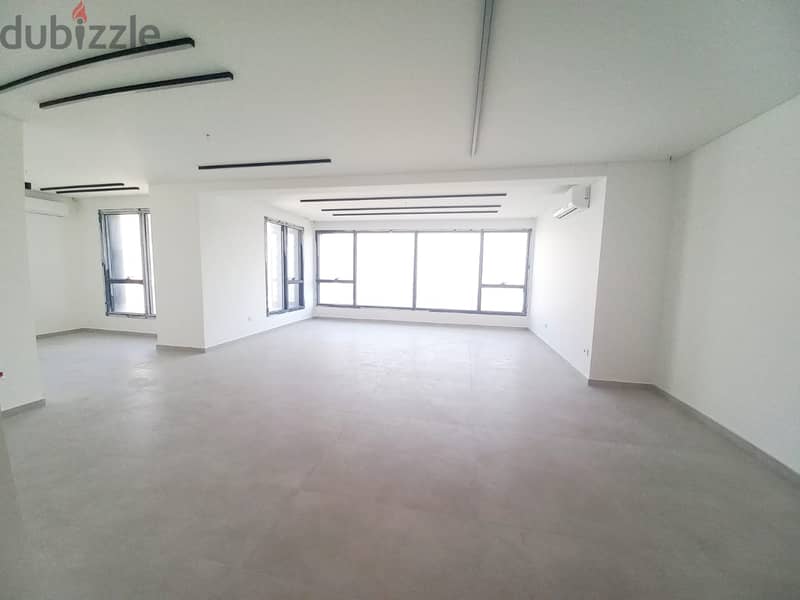 AH23-1753 Luxurious Office for rent in Achrafieh 24/7 Electricity,240m 6