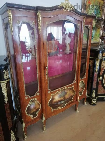 فيترين فرنسية رائعة خشب جوز منزلة تابلوهات رسم زيتي  سعر لقطة Vitrine 0