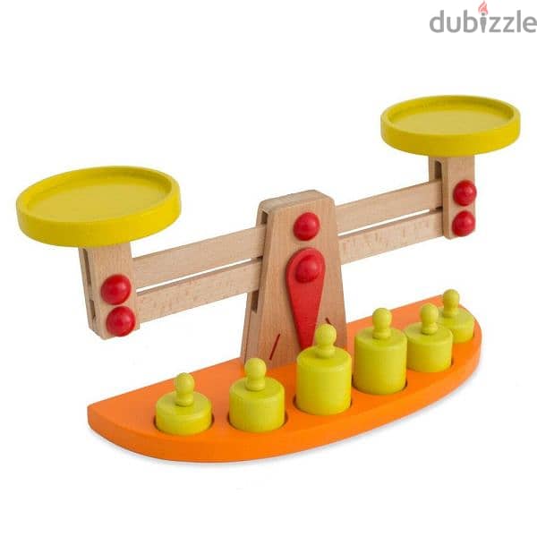 Wooden Balance Scale 0