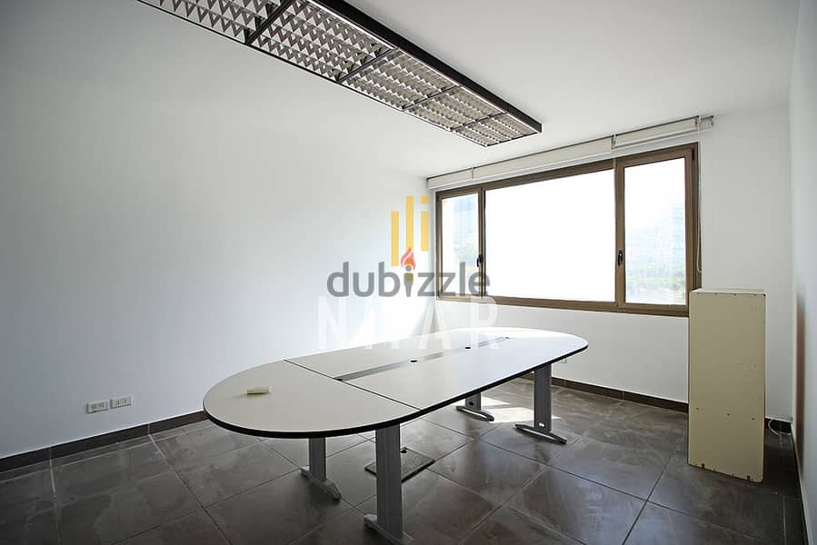 Offices For Rent in Furn El Chebbakمكاتب للإيجار في فرن الشباك OF12652 13