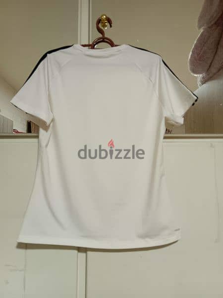 Adidas Tshirt brand new unisex 3