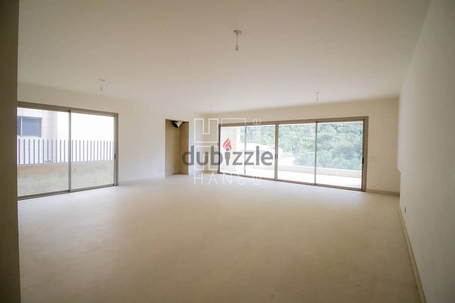 Spacious High end apartment with panoramic view and garden for sale. 4
