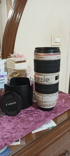 canon  lens 70-200mm is 2 3