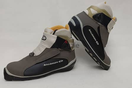 salomon ski shoes