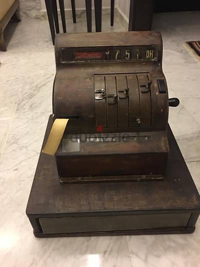 Antique Cash register-  قديم صندوق مصاري