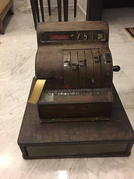 Antique Cash register-  قديم صندوق مصاري 0